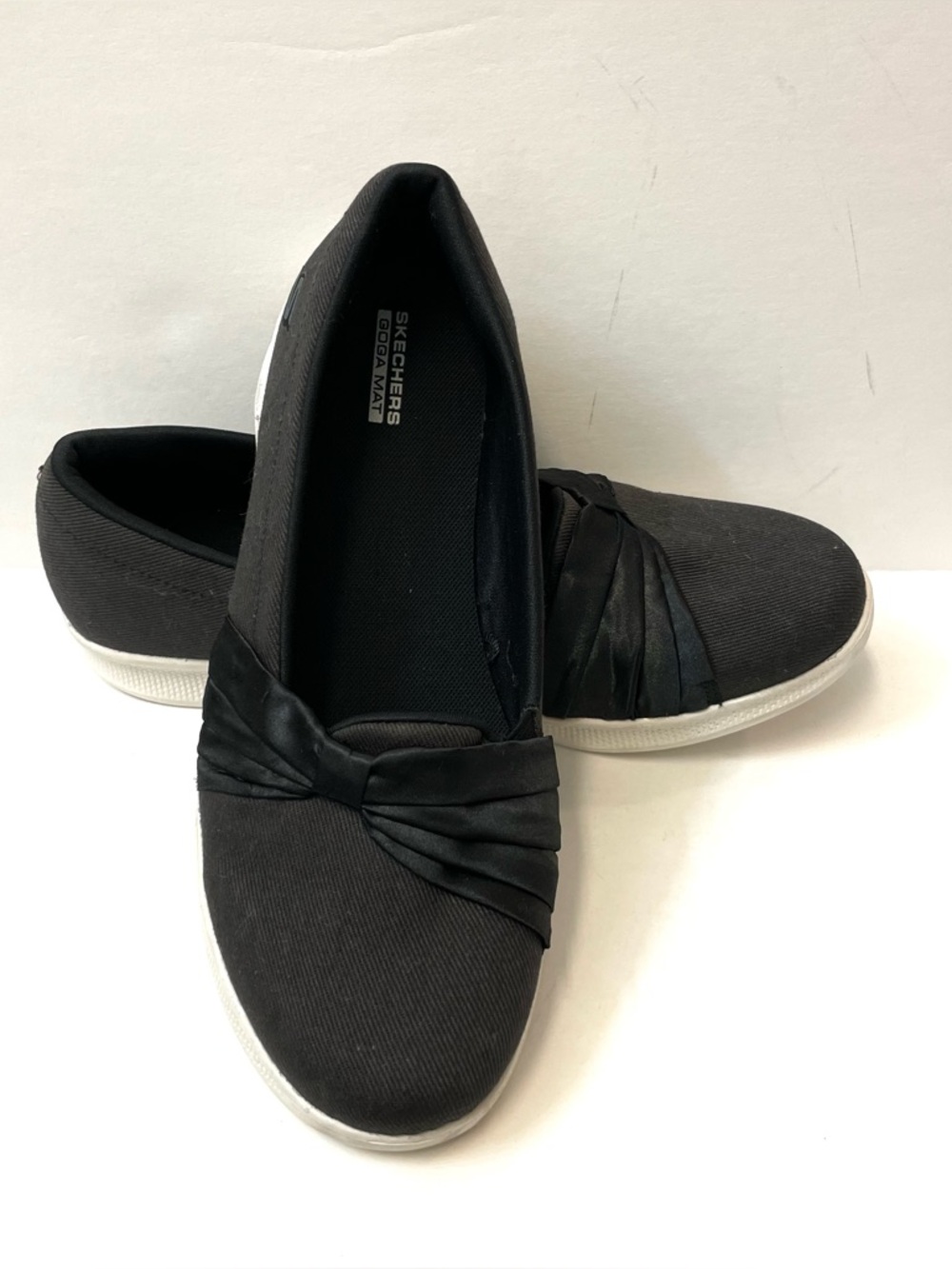 Skechers Goga Mat Charcoal Gray Foam Gen 5 Walking Ballet Flats